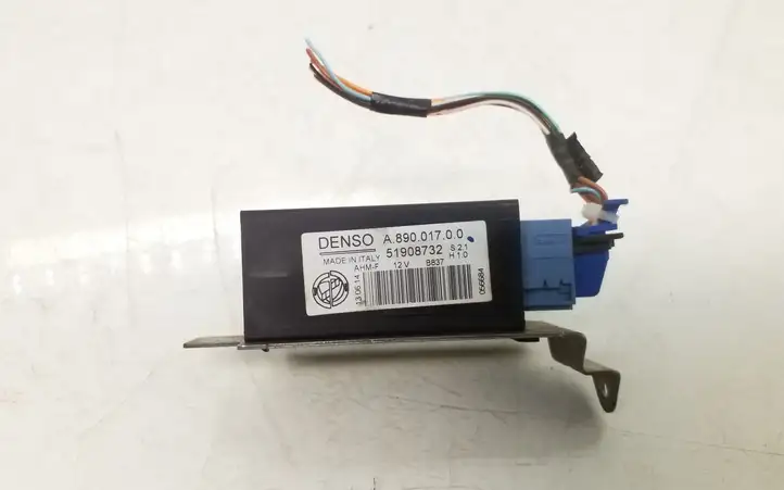 Opel Combo (2011 - 2017)  A89001700 Другое реле