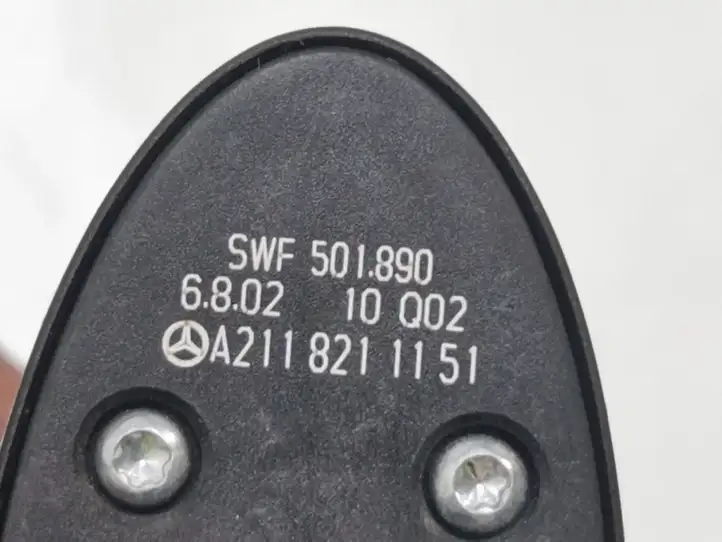 Mercedes-Benz E W211 (2002 - 2009) A2118211151 Кнопка закрытия крышки багажника — фото 4
