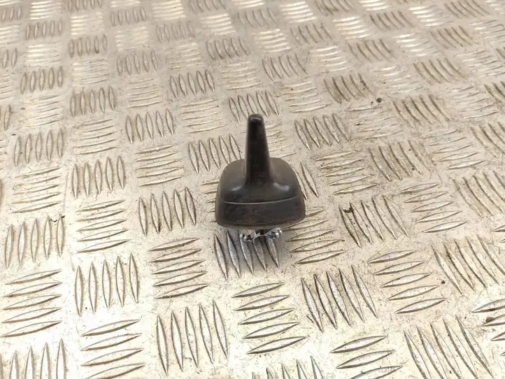 Audi A3/S3 8V (2016 - 2020) 8V0035503AL GPS антенна — фото 3