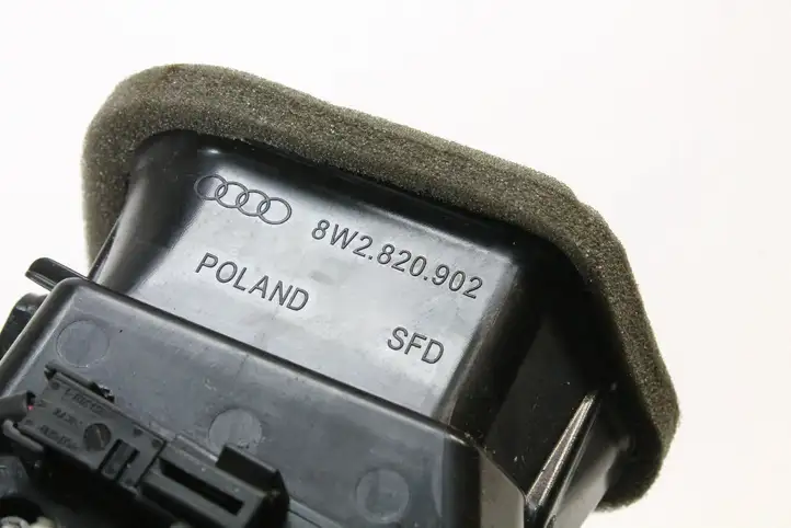 Audi A4 S4 B9 (2015 - 2019) 8W2820902 Воздушная решетка панели — фото 8