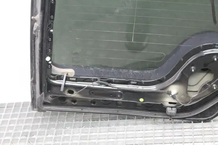 Land Rover Discovery 4 - LR4 (2009 - 2013) Крышка багажника — фото 3