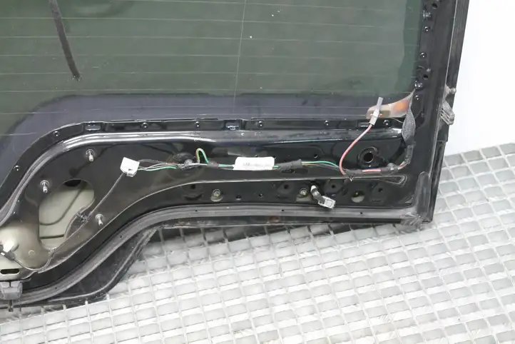Land Rover Discovery 4 - LR4 (2009 - 2013) Крышка багажника — фото 4