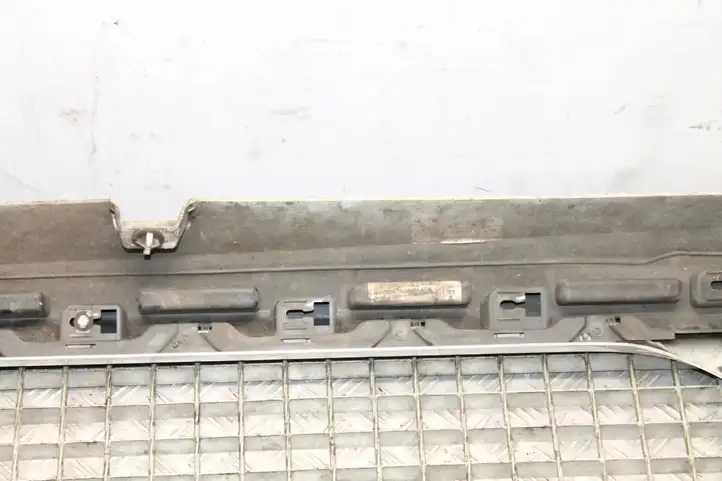 Ford Fiesta (2013 - 2017) Порог кузова — фото 12