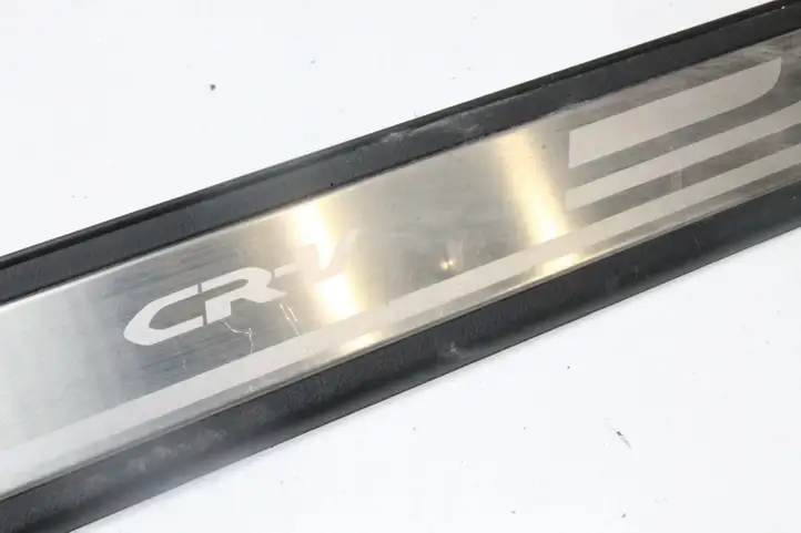 Honda CR-V (2009 - 2012) 84252SWAA012M1 Внутренняя отделка переднего порога — фото 3
