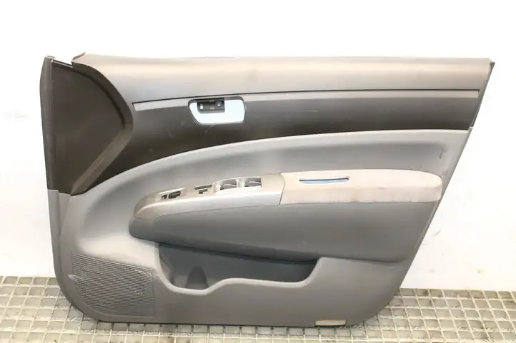 Toyota Prius (NHW20) (2003 - 2009) Обшивка передней двери — фото 1