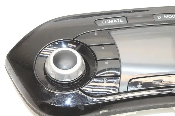 Nissan Juke I F15 (2010 - 2018) 24845BV83A Управление климат контролем — фото 2
