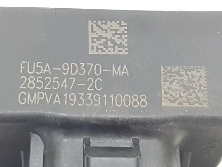 Ford Fusion II (2013 - ) FU5A9D370 Реле насоса горючего — фото 2