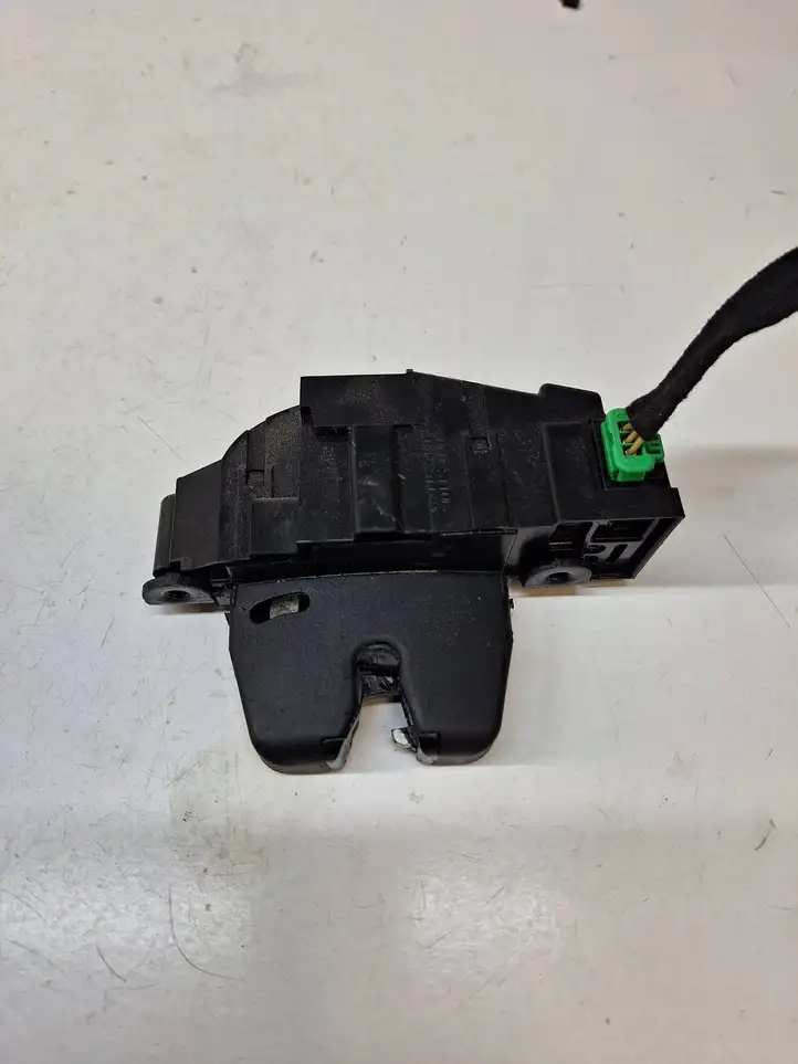 Citroen C4 I Picasso (2006 - 2013) 9671153780 Замок крышки багажника — фото 1