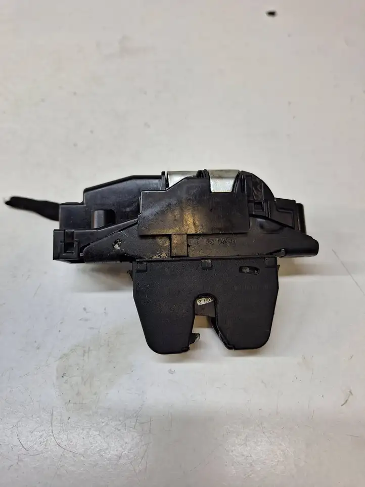 Citroen C4 I Picasso (2006 - 2013) 9671153780 Замок крышки багажника — фото 3