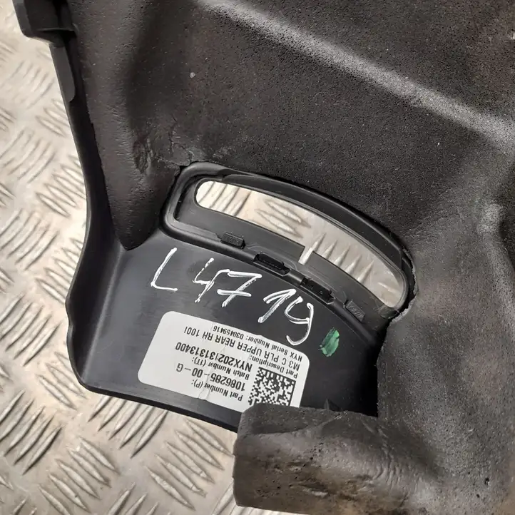 Tesla Model 3 (2017 - 2023) 108628500G Обшивка стойки C — фото 5