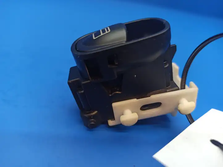 Mercedes-Benz C W203 (2000 - 2007) A2038200210 Блок кнопок стеклоподъемников — фото 2