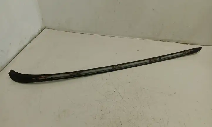 BMW 3 E90 E91 (2005 - 2012) Накладка стоек лобового стекла — фото 4