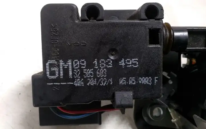 Opel Meriva A (2002 - 2006) 90534783 Замок крышки багажника — фото 3