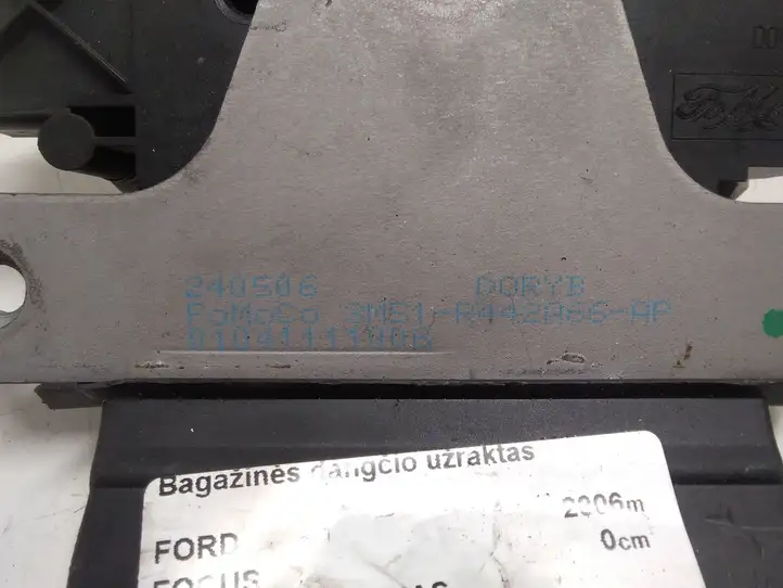 Ford Focus (2005 - 2008) 3M51R442A66AP Замок крышки багажника — фото 4