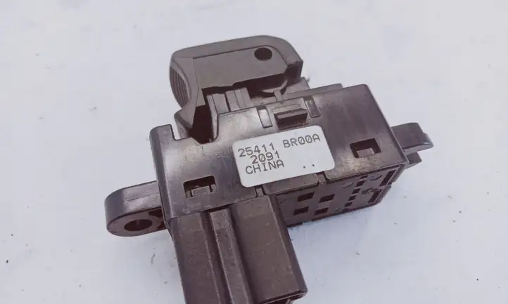 Nissan Qashqai (2010 - 2013) 25411BR00A Кнопка стеклоподъемников — фото 4