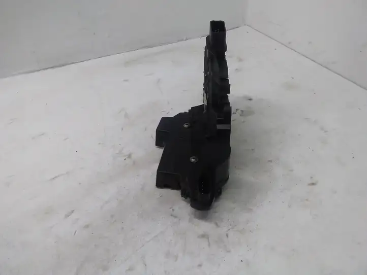 Jaguar XF X250 (2007 - 2015)  6W8A21813GD Замок передней двери