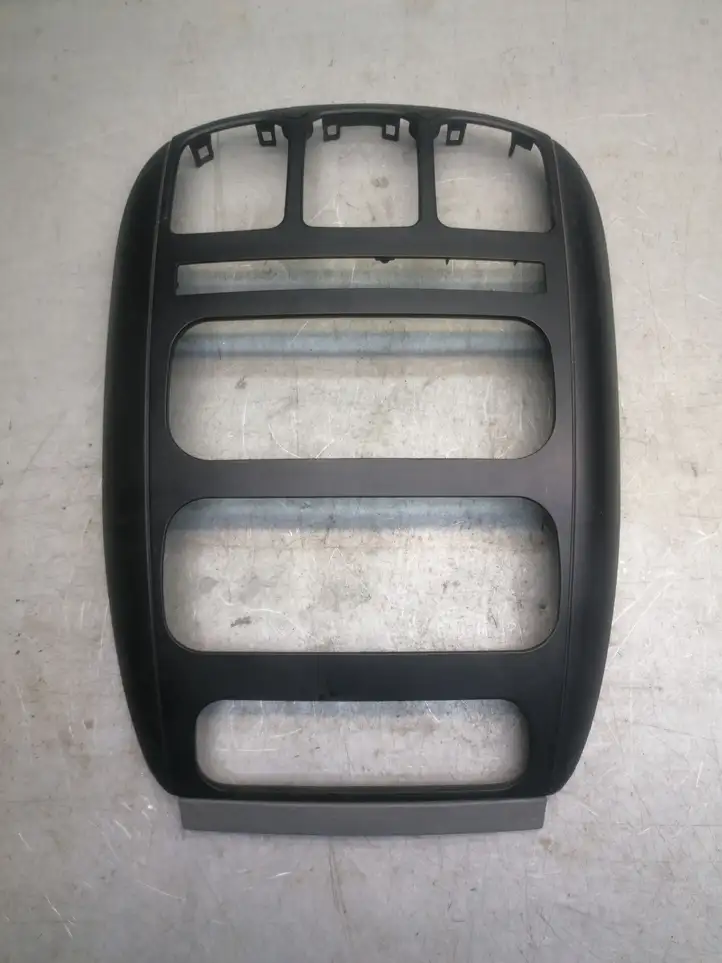 Chrysler Voyager (2001 - 2004) 05009180AA Отделка внутренней панели салона — фото 1