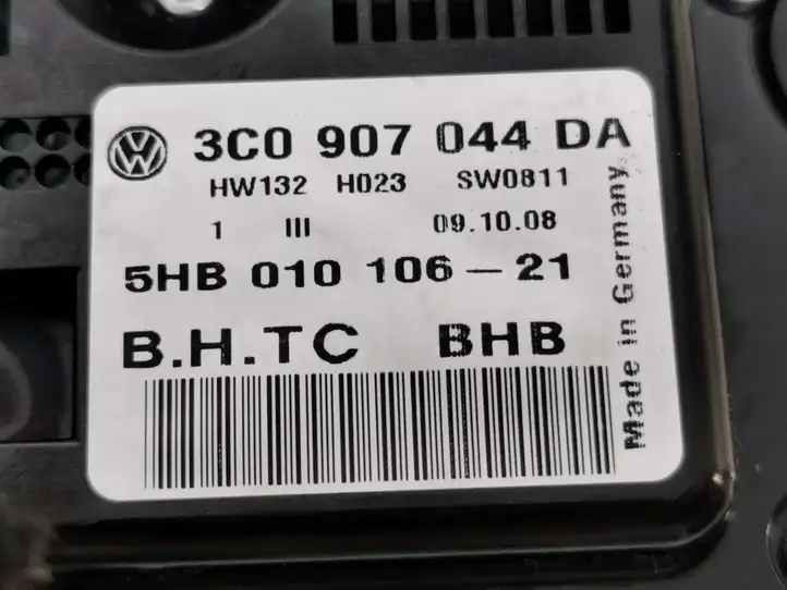 Volkswagen PASSAT B6 (2005 - 2010) 3C0907044DA Блок управления климат-контролем — фото 3