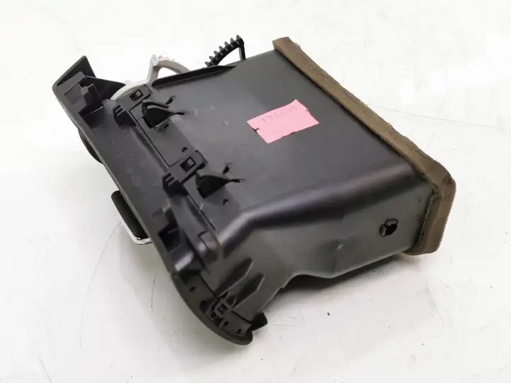 Toyota Avensis T250 (2006 - 2009) 8221 Боковой воздушный дефлектор — фото 5