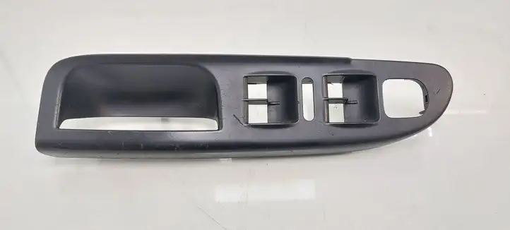 Volkswagen PASSAT B6 (2005 - 2010) 3C1867171B Накладка кнопки стеклоподъемника — фото 1