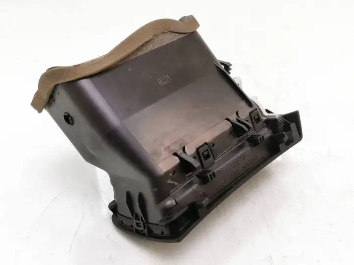 Toyota Avensis T250 (2006 - 2009) 8221 Боковой воздушный дефлектор — фото 4