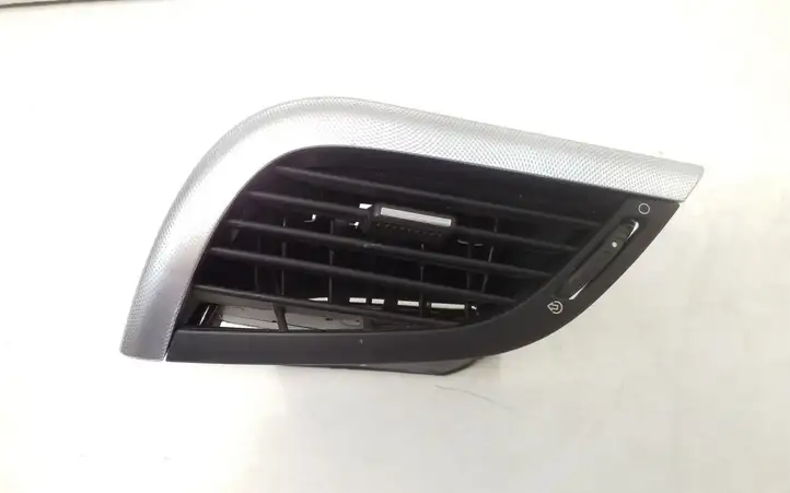 Peugeot 207 (2006 - 2009) 9650088477 Боковой воздушный дефлектор — фото 1