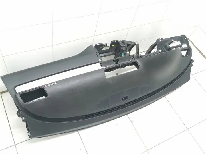 Volkswagen PASSAT B6 (2005 - 2010)  3C1857003 Панель