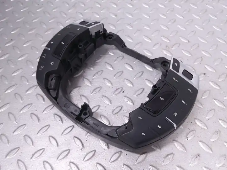 Citroen C5 (2008 - 2017) 96655335ZD Кнопки на рулевом колесе — фото 2