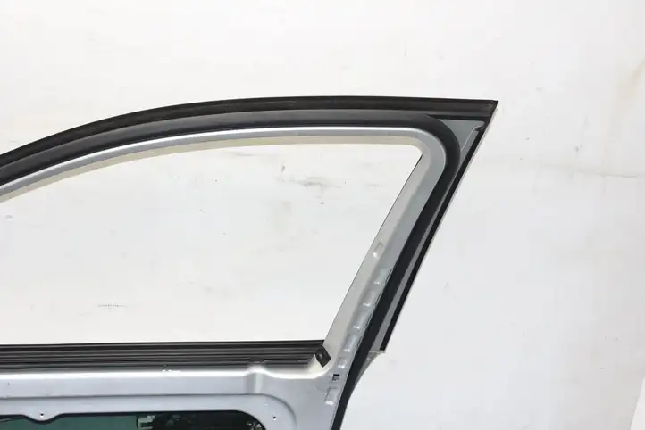 Mercedes-Benz C W204 (2007 - 2014) Дверь — фото 2