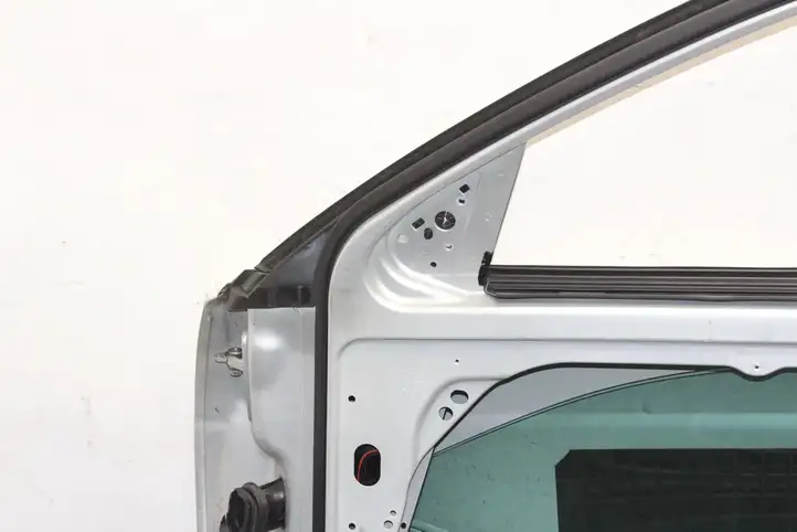 Mercedes-Benz C W204 (2007 - 2014) Дверь — фото 3