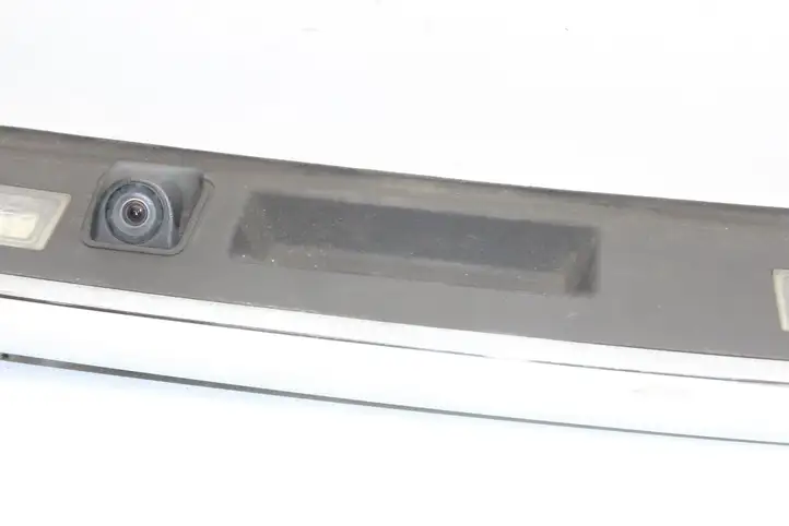 BMW 7 F01 (2008 - 2016) 9259354 Кнопка закрытия багажника — фото 15