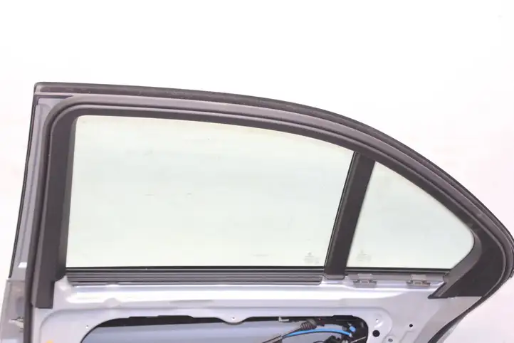 Mercedes-Benz C W204 (2007 - 2014) Задняя дверь — фото 3