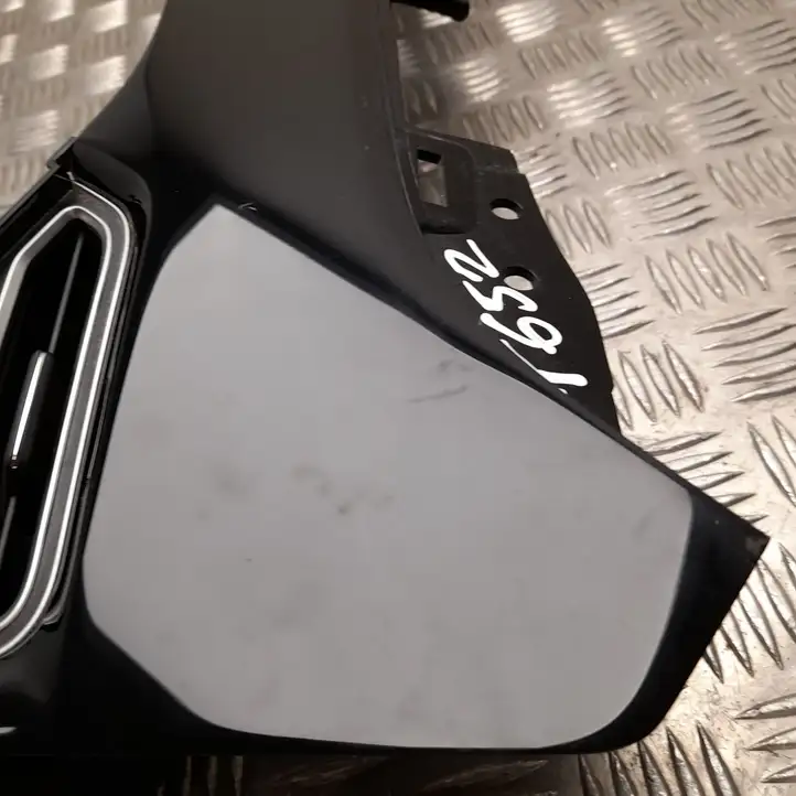 Tesla Model 3 (2017 - 2023) 100782500C Задний воздушный дефлектор — фото 2