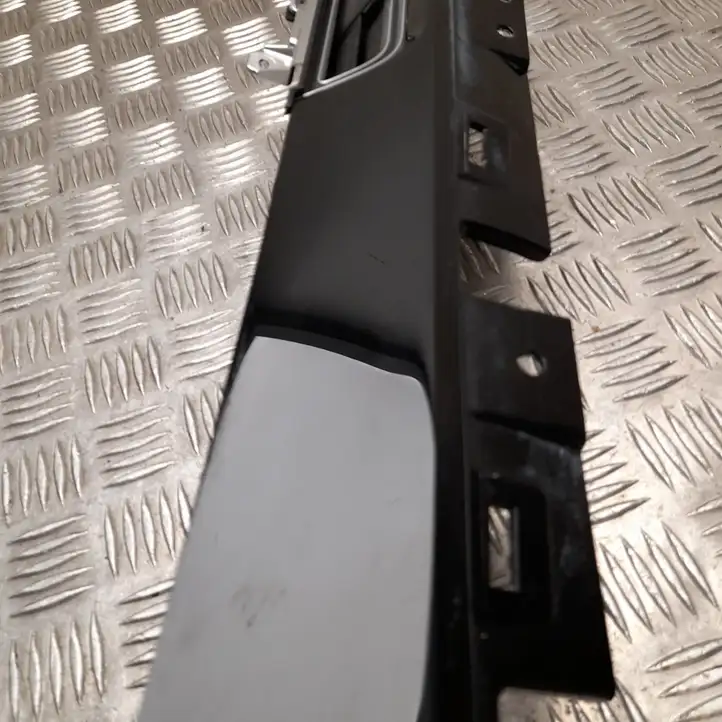 Tesla Model 3 (2017 - 2023) 100782500C Задний воздушный дефлектор — фото 3