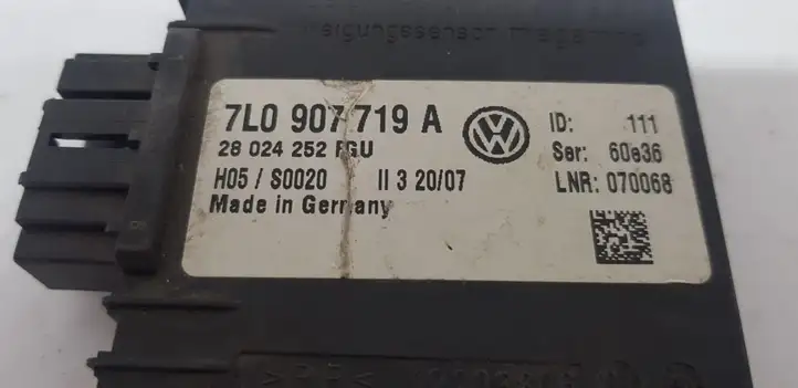 Volkswagen Touareg I (2002 - 2010) 7L0907719A Прочие блоки управления — фото 2