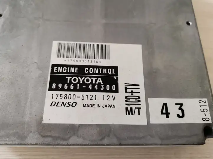 Toyota Corolla Verso E121 (2001 - 2004) 8966144300 Блок управления двигателем (ЭБУ) — фото 2