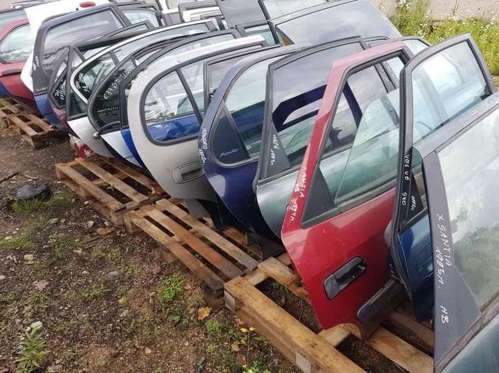 Nissan Primera Galinės durys