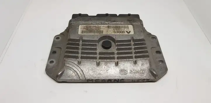 Renault Scenic I (1996 - 2003) 8200283924 Блок управления двигателем (ЭБУ) — фото 1