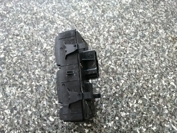 Ford Mondeo Mk III (2000 - 2007) 1S7T14A132BE Блок кнопок стеклоподъемников — фото 3