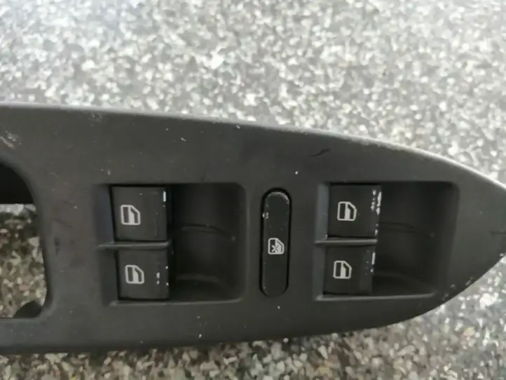 Volkswagen Touran I (2003 - 2010) 1T1867371F Блок кнопок стеклоподъемников — фото 2