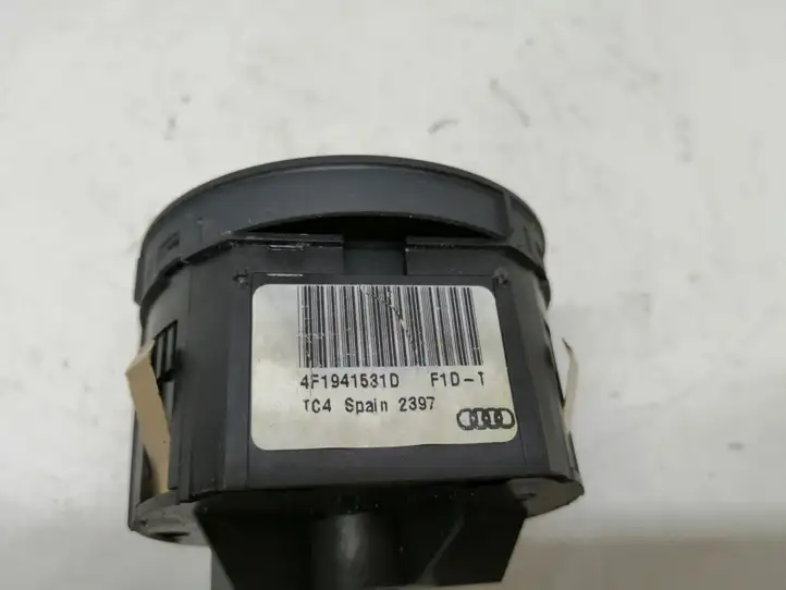 Audi A6 S6 C6 4F (2004 - 2008) 4F1941531D Включатель фонарей — фото 2