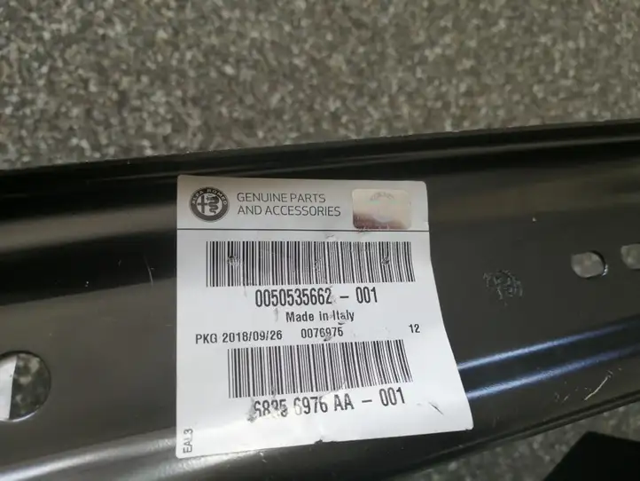 Alfa Romeo Stelvio Type 949 (2017 - ) 68356974AA Крепление крыла — фото 2