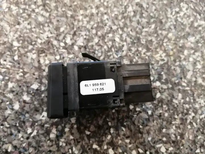 Seat Ibiza III (6L) (2002 - 2008) 6L1959621 Кнопка обогрева стекла — фото 3