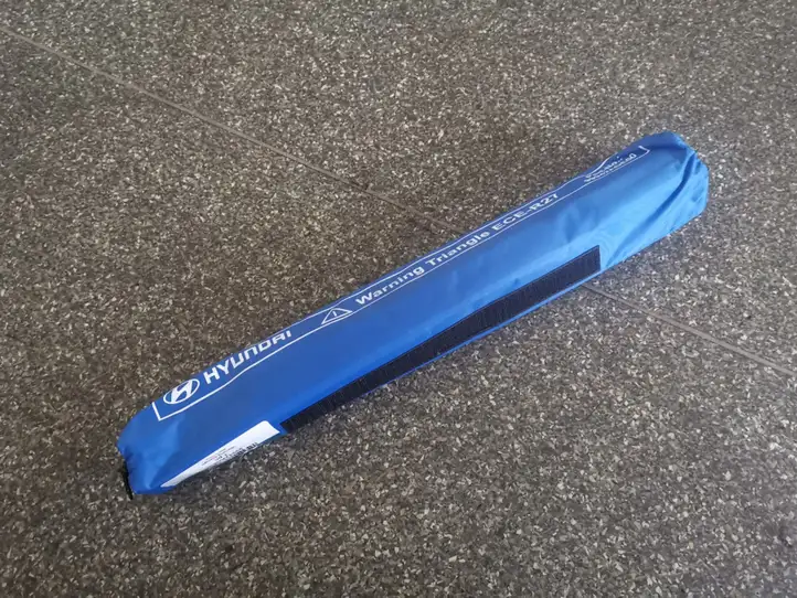Hyundai Kona I (2017 - 2022) 99942ADE00 Аварийный знак — фото 3