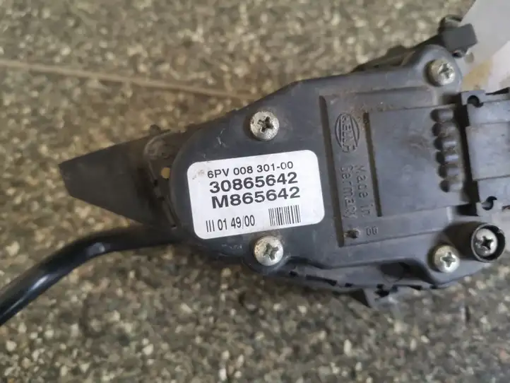 Volvo S40, V40 (2000 - 2004) 30865642 Педаль акселератора — фото 2