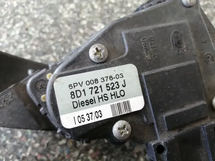 Volkswagen PASSAT B5.5 (2001 - 2005) 8D1721523J Педаль акселератора — фото 2