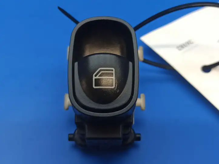 Mercedes-Benz C W203 (2000 - 2007)  A2038200210 Кнопка стеклоподъемников