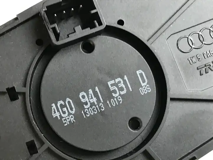 Audi A6 C7 (2011 - 2014) 4G0941531D Включатель фонарей — фото 3