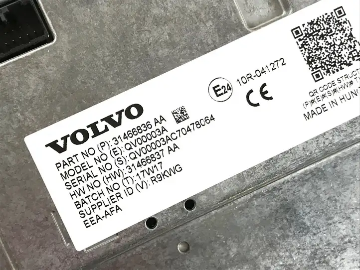 Volvo S90, V90 (2016 - 2020) 31466836AA Дисплей / маленький экран — фото 5