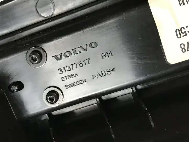Volvo S90, V90 (2016 - 2020) 31377617 Внутренняя отделка переднего порога — фото 5